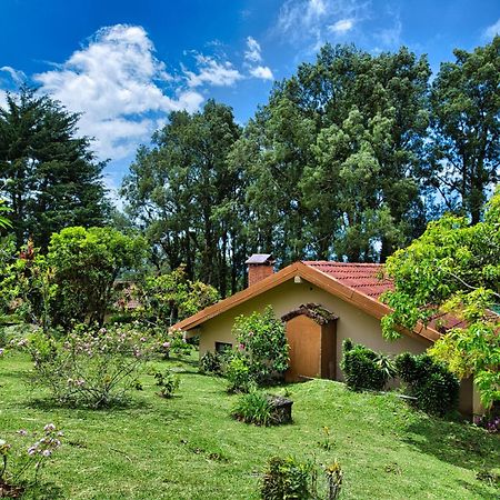 Hotel Villa Zurqui San Isidro  Buitenkant foto