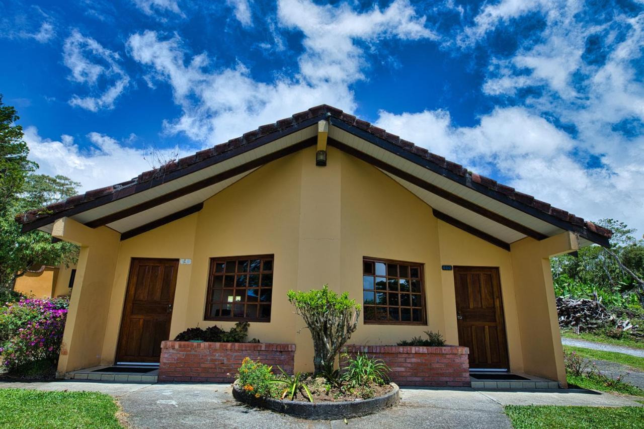 Hotel Villa Zurqui San Isidro  Buitenkant foto