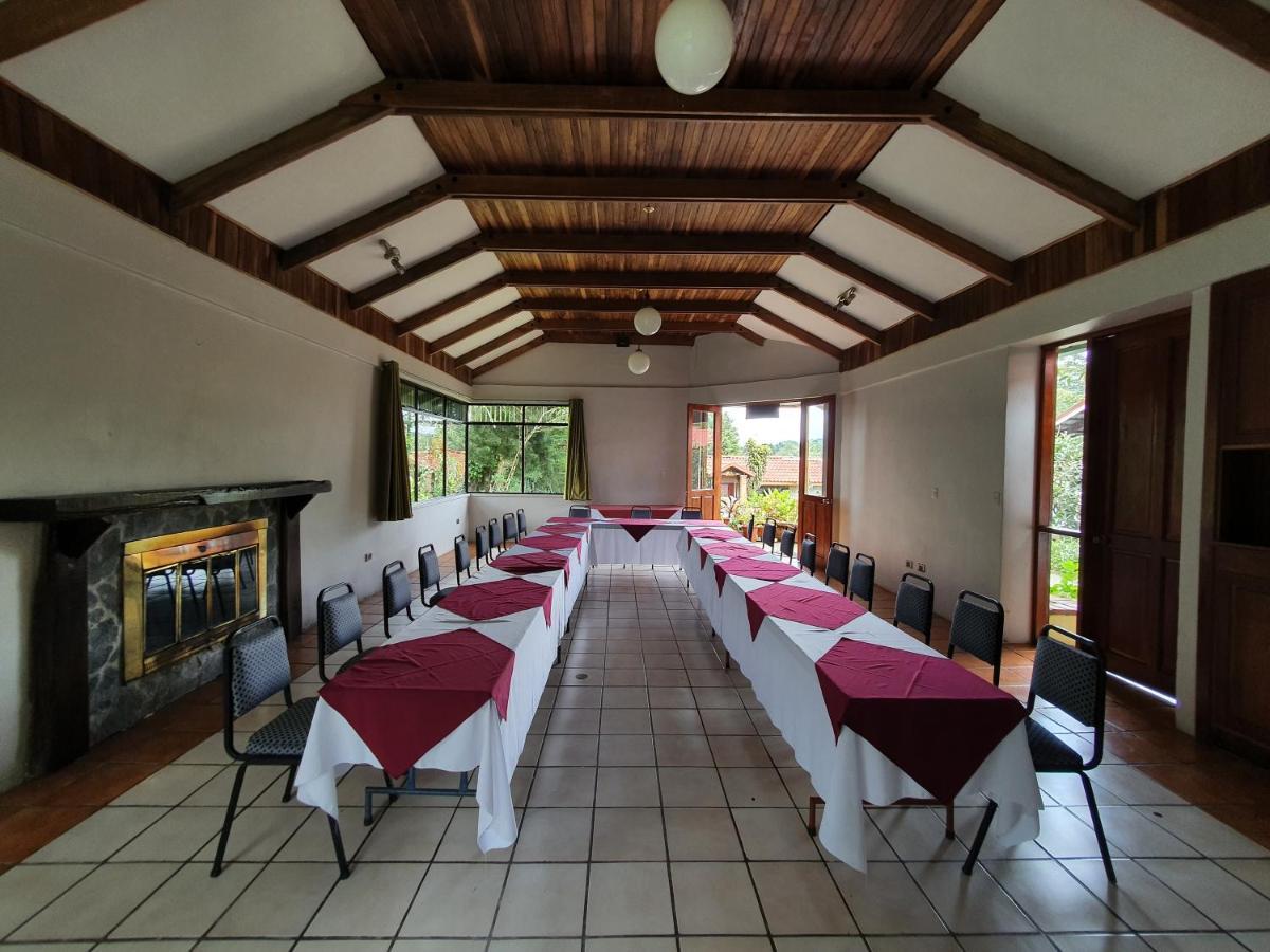 Hotel Villa Zurqui San Isidro  Buitenkant foto