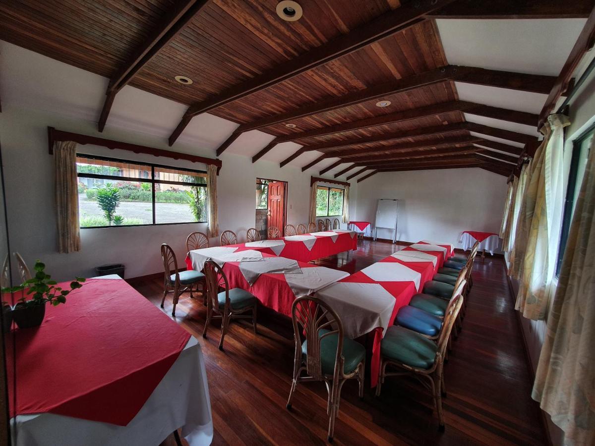 Hotel Villa Zurqui San Isidro  Buitenkant foto