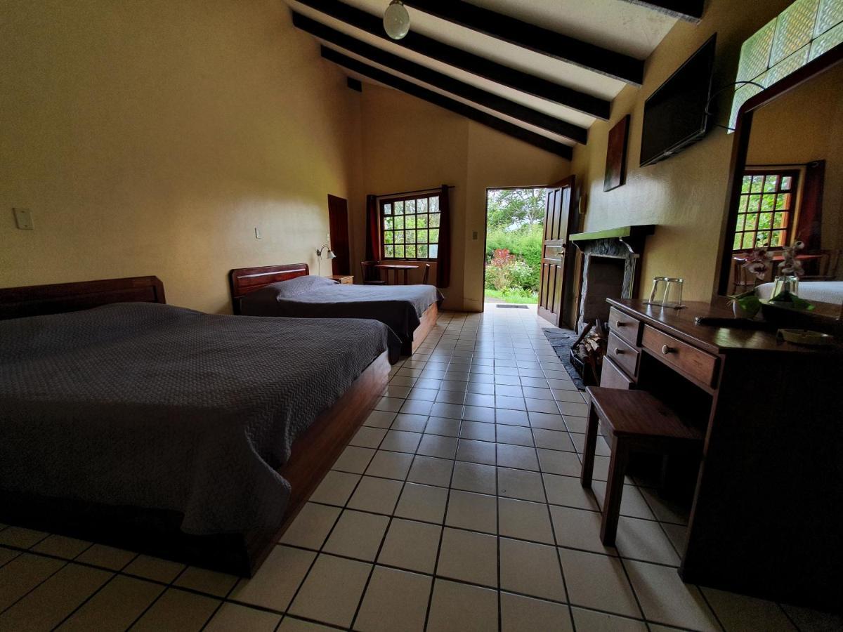 Hotel Villa Zurqui San Isidro  Buitenkant foto