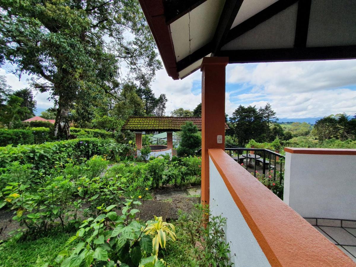 Hotel Villa Zurqui San Isidro  Buitenkant foto